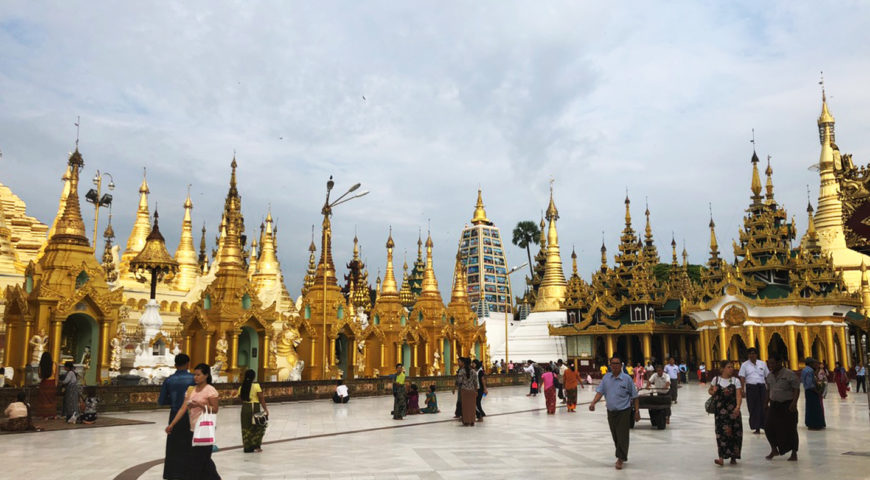 Flat ground around Shwetagone Pagoda